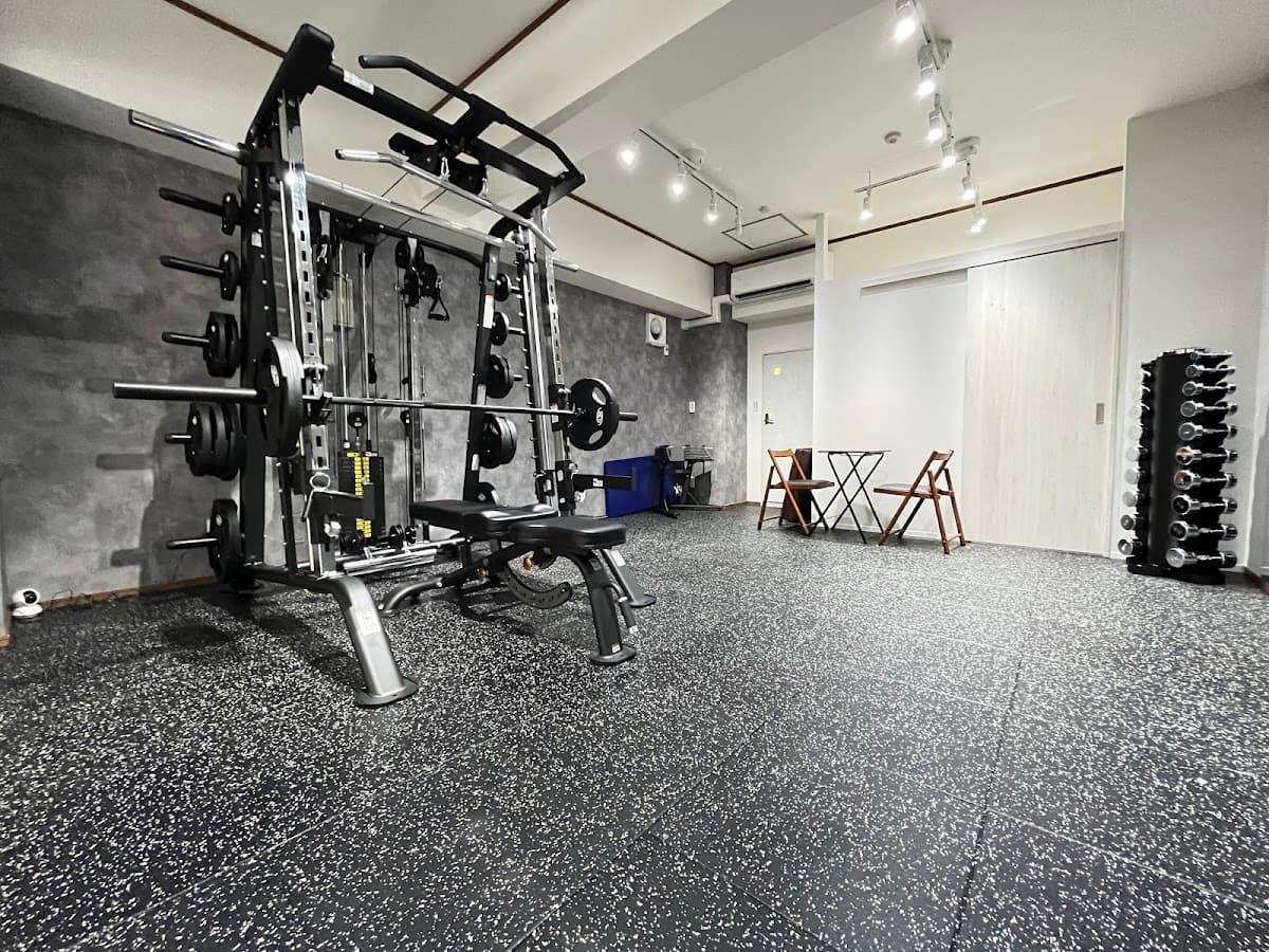 MIYAZAKI GYM武蔵小杉駅前店