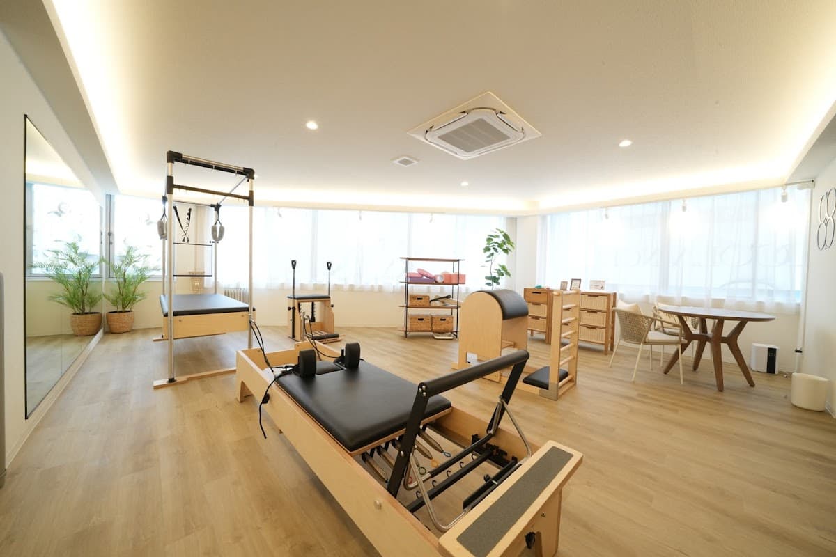 女性専門パーソナルピラティス COCOLANCE 三鷹店