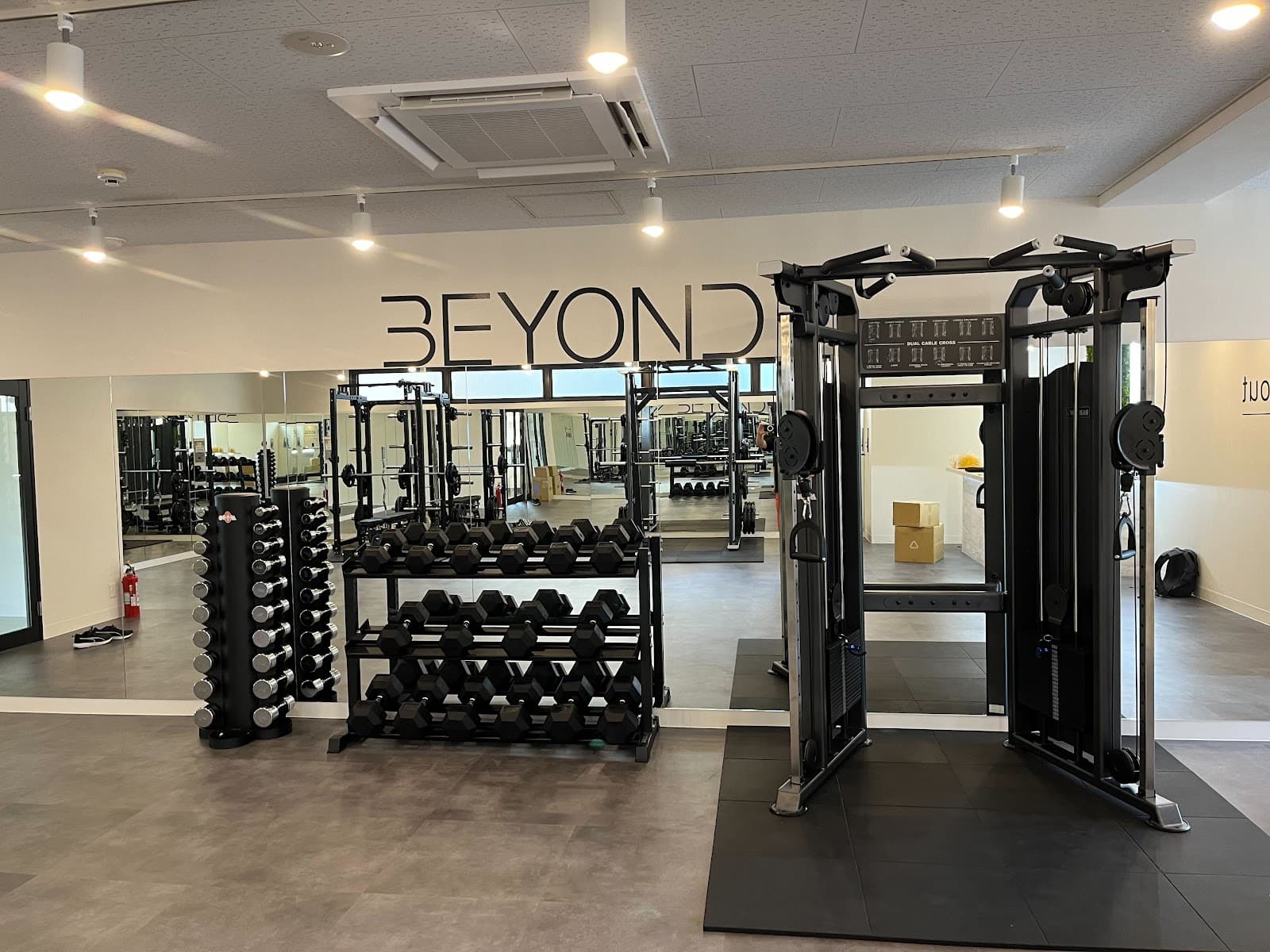 BEYOND 津田沼店