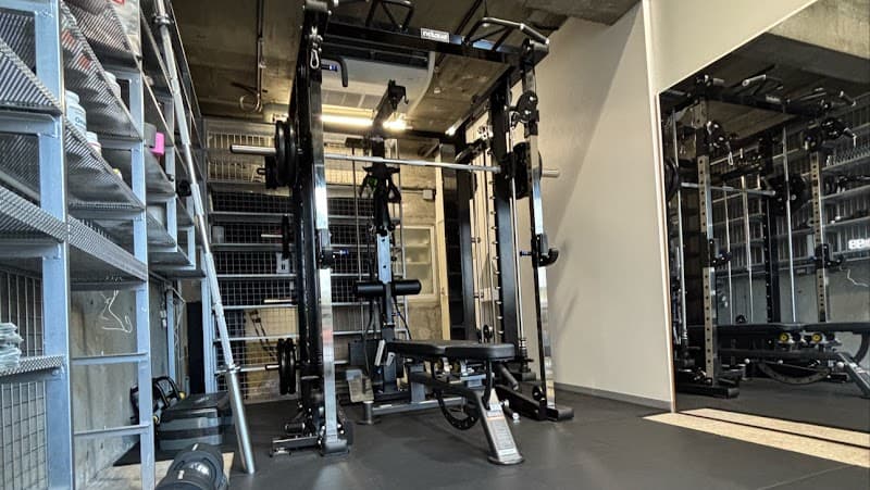 FITNESS FACTORY 赤坂 本店
