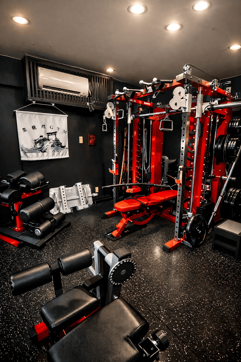 登龍門GYM 下北沢店