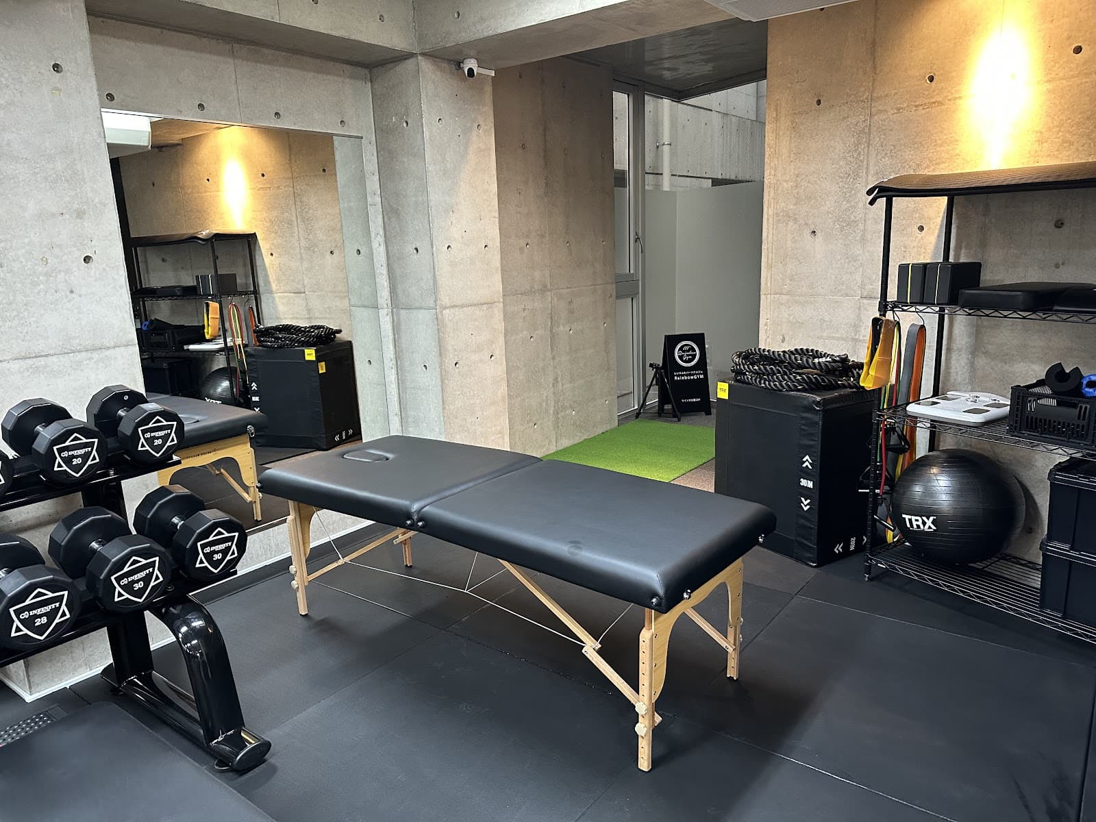 RainbowGYM 心斎橋店