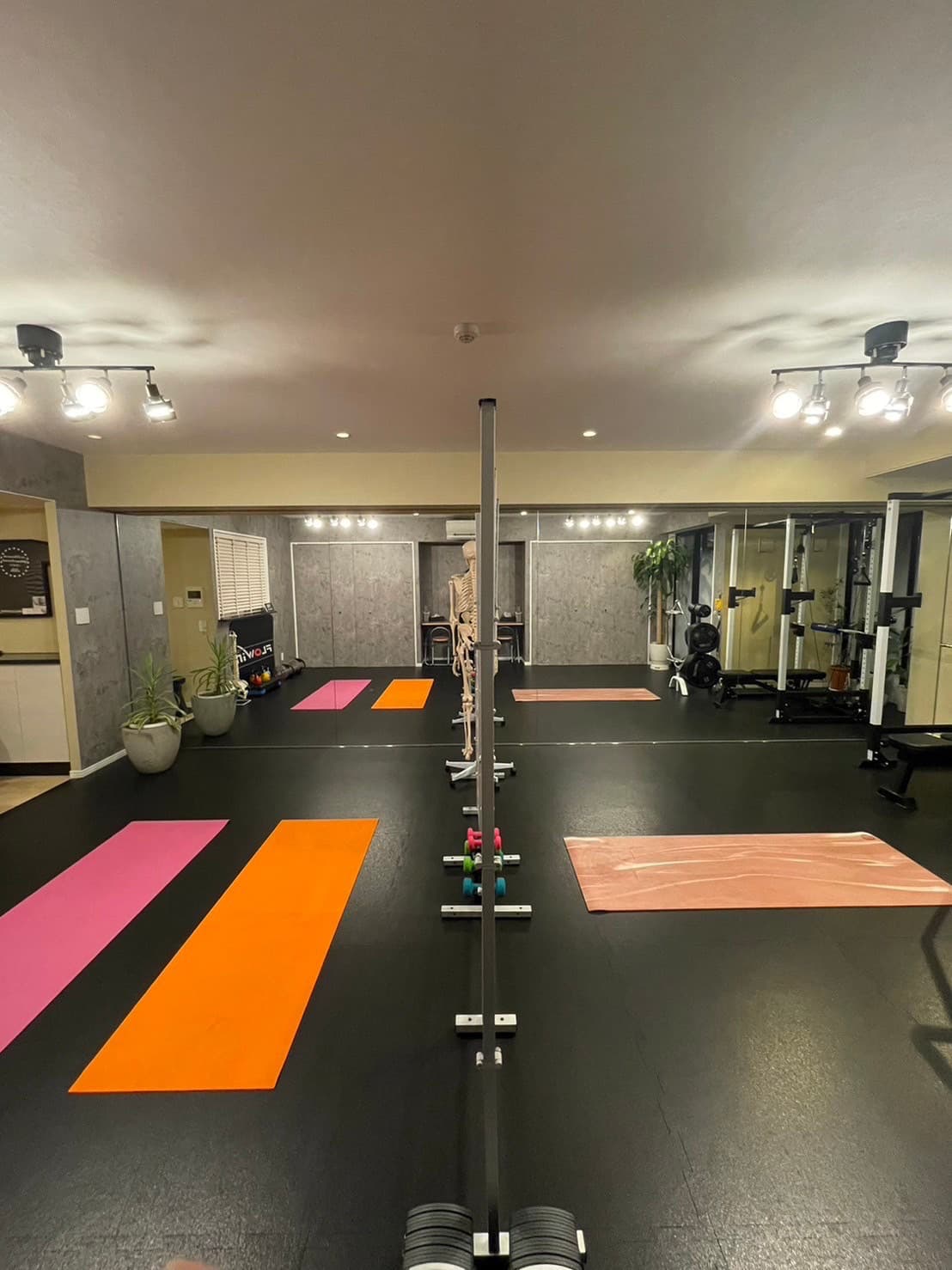R-3 fitness麻布十番本店