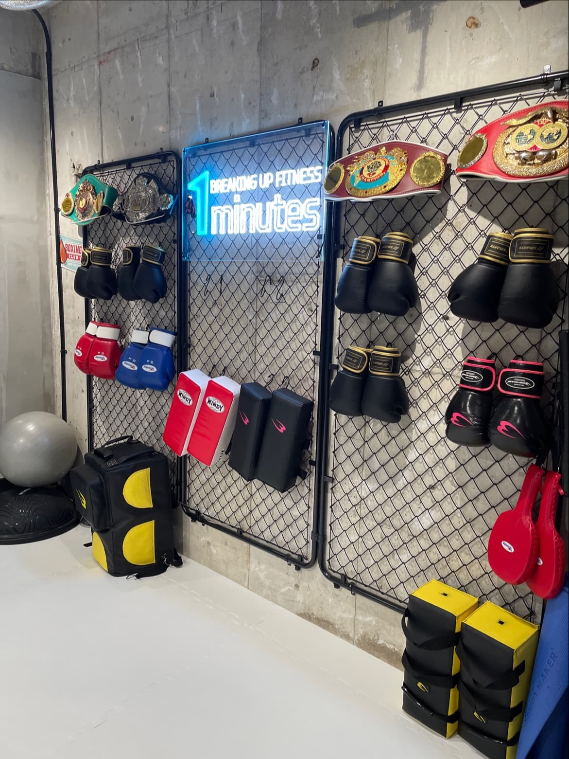 1minutes BREAKING UP FITNESS gym/ワンミニッツジム心斎橋