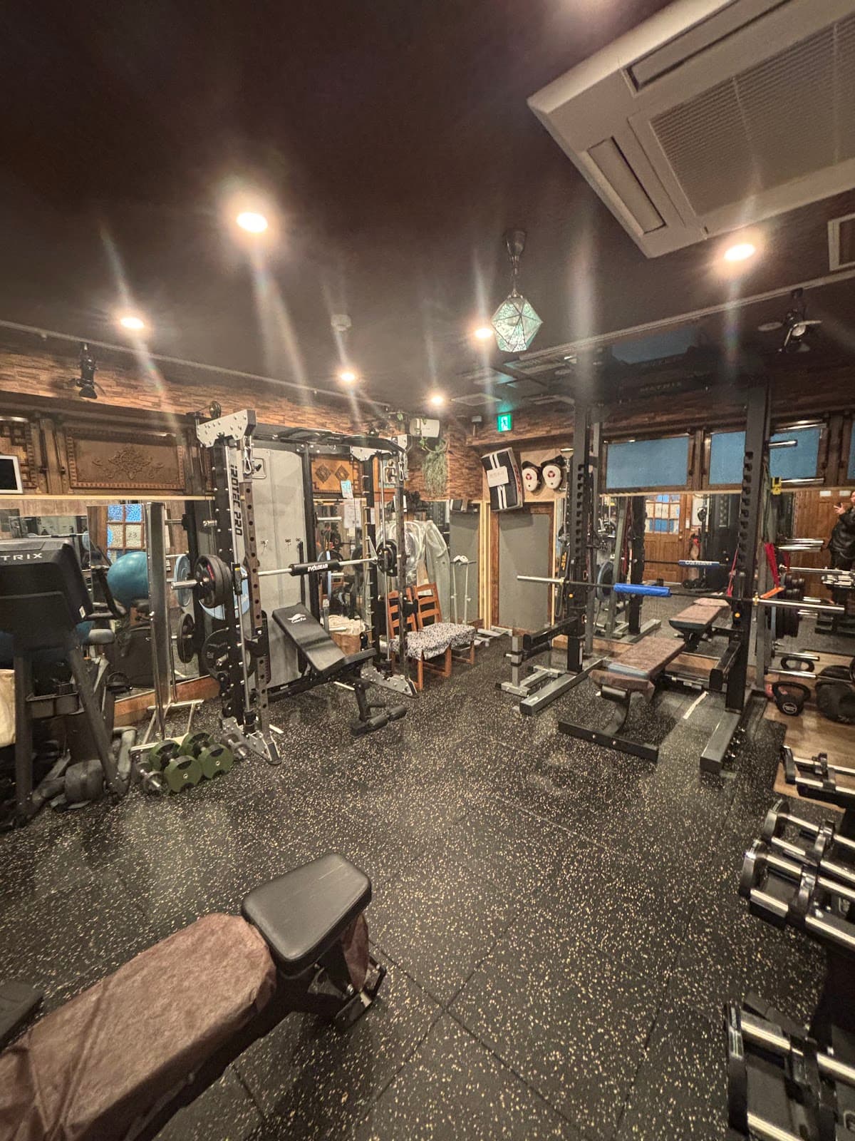 C&E Personal GYM 八柱店(シーアンドイーパーソナルジム)